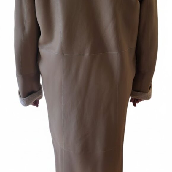 Artico Shearling Leather Coat - Size 48 euro - worn once - tan -Reversable - Picture 4 of 16